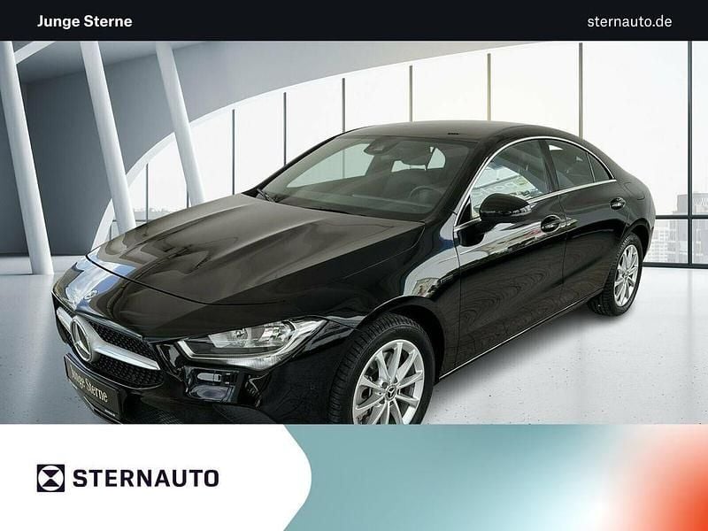 Unilack nachtschwarz Gebraucht 2021 Mercedes CLA250e Limousine | 27.727 € (Superpreis) - Bild 1/4