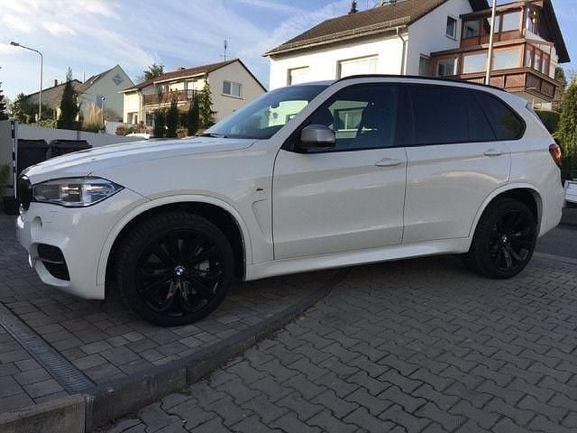 Gebraucht BMW X5 M50 Performance 381 PS (280 kW) 2015 Weiß SUV