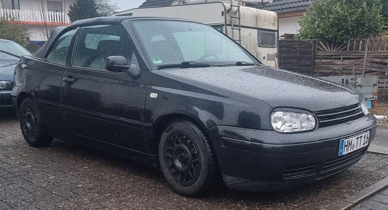 Gebraucht VW Golf Cabriolet Trendline 116 PS (85 kW) 2001 Schwarz Cabrio