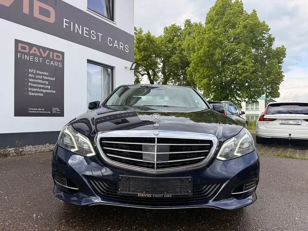 Gebraucht Mercedes E350 252 PS (185 kW) 2014 Blau Limousine