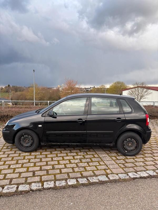 Gebraucht VW Polo 63 PS (46 kW) 2003 Schwarz Kleinwagen