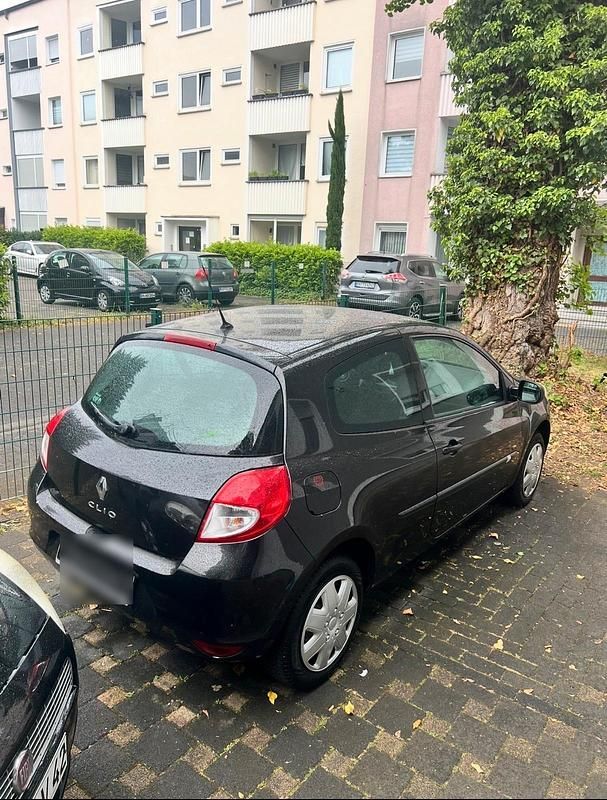 Schwarz Gebraucht 2009 Renault Clio II Kleinwagen | 2.799 € (Fairer Preis) - Bild 1/4