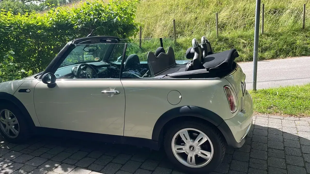 Gebraucht Mini One Cabriolet 90 PS (66 kW) 2006 Weiß Cabrio
