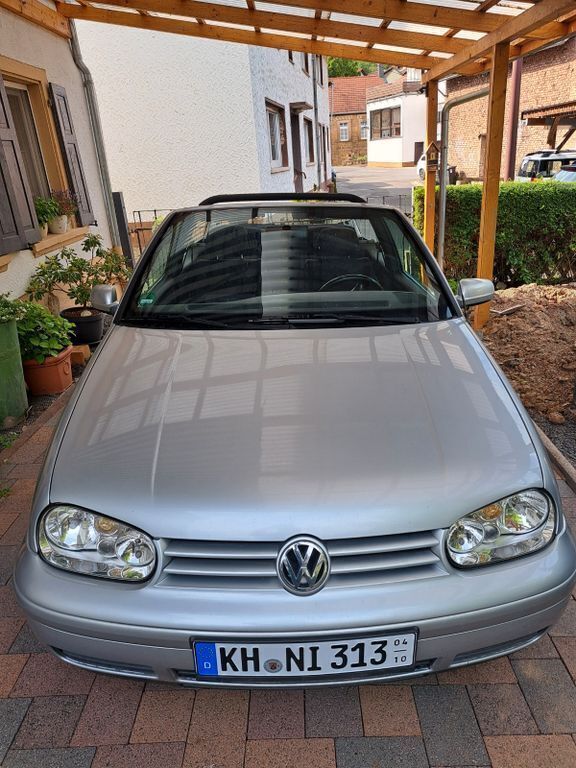 Grau Gebraucht 2000 VW Golf Cabriolet Classicline Cabrio | 2.350 € (Fairer Preis) - Bild 1/4