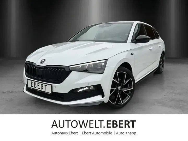 Weiß Gebraucht 2020 Skoda Scala Monte Carlo Kleinwagen | 22.690 € (Etwas zu teuer) - Bild 1/4