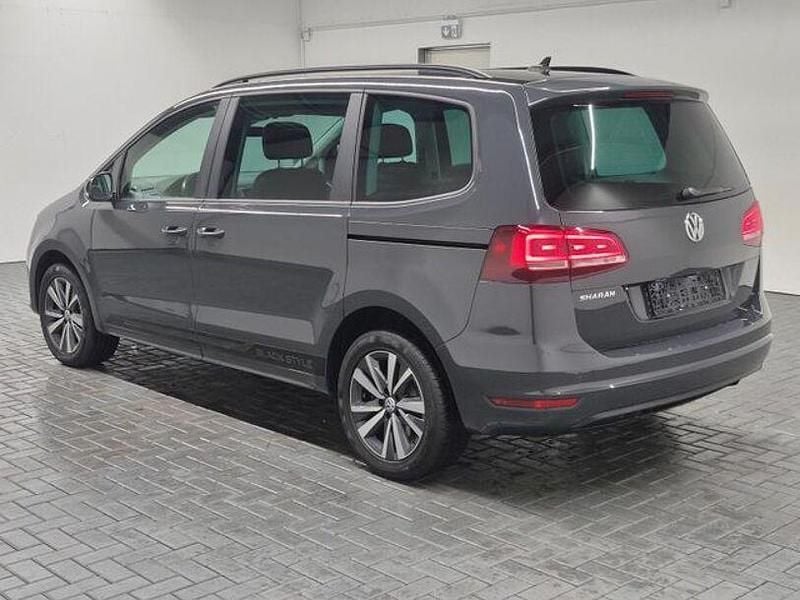 Gebraucht VW Sharan Style 150 PS (110 kW) 2020 Uranograu Van / Kleinbus