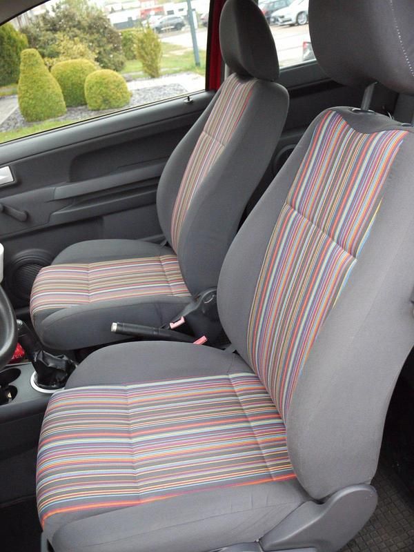 Usata VW Fox 54 CV (39 kW) 2006 Rosso Utilitaria