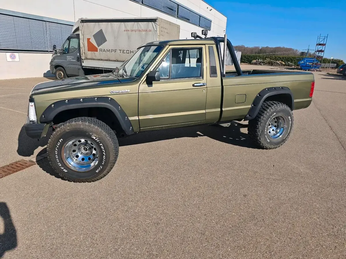 Gebraucht Jeep Comanche 178 PS (130 kW) 1990 Andere farben Pickup