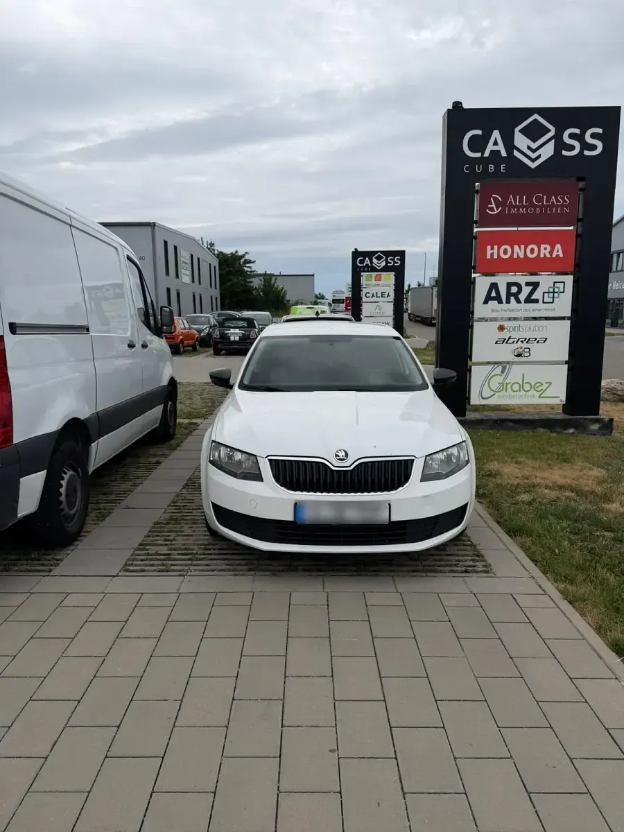 Gebraucht Skoda Octavia 105 PS (77 kW) 2014 Weiß Kombi