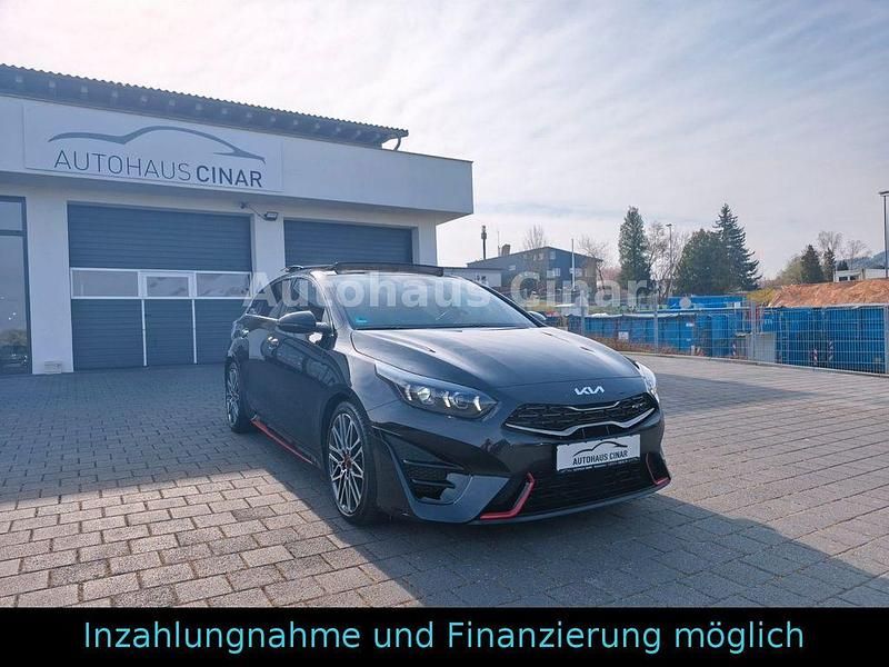 Gebraucht Kia ProCeed GT GT 204 PS (150 kW) 2022 Schwarz Kleinwagen