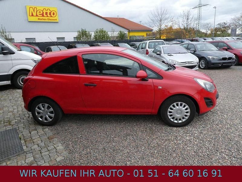Gebraucht Opel Corsa Selection 69 PS (50 kW) 2014 Rot Kleinwagen