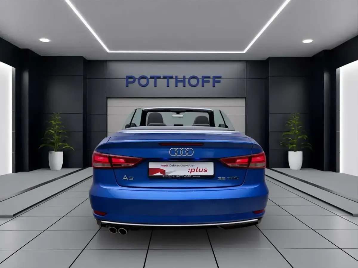 Gebraucht Audi A3 Cabriolet Comfort 150 PS (110 kW) 2019 Arablau kristalleffekt Cabrio