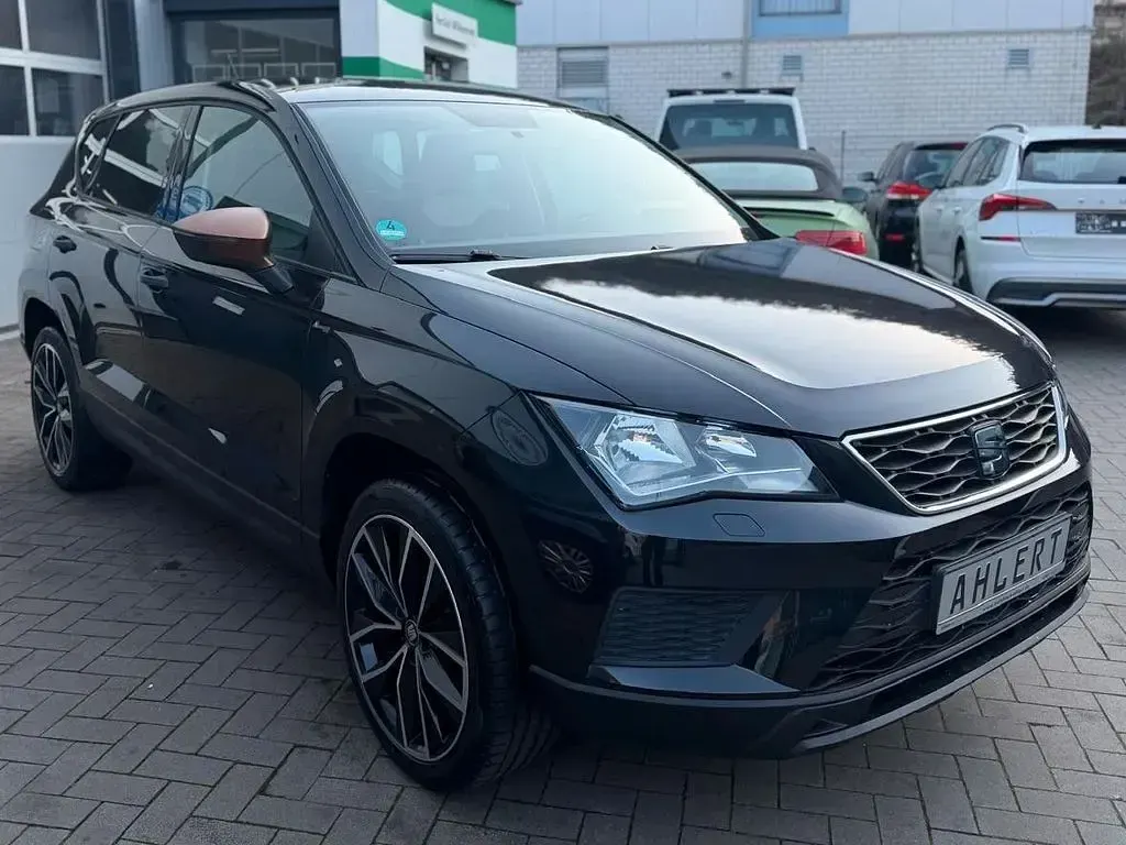 Käytetty Seat Ateca Reference 116 HP (85 kW) 2017 Musta Katumaasturi