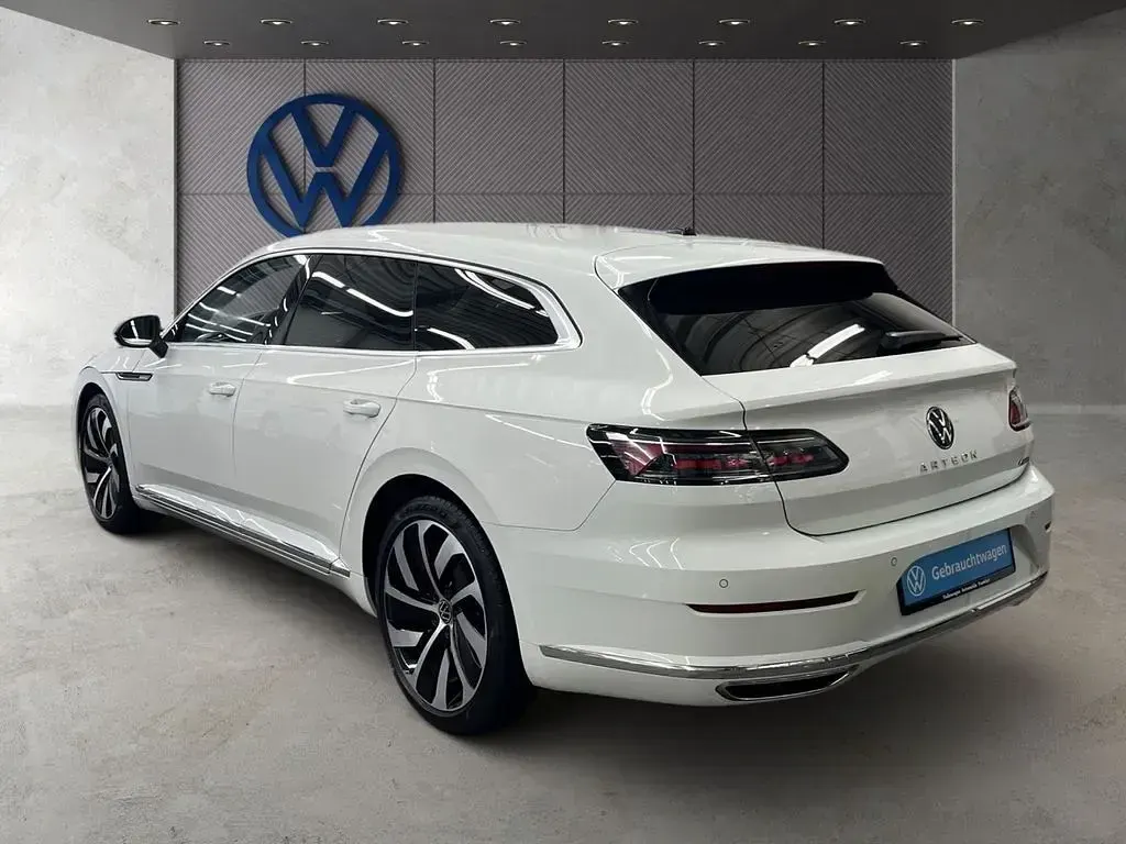 Używany VW Arteon Elegance 200 KM (147 kW) 2021 Biały Sedan/Limuzyna