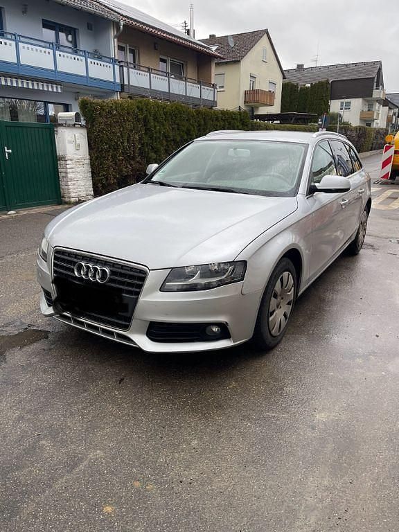 Gebraucht Audi A4 Ambiente 160 PS (117 kW) 2011 Grau Kombi