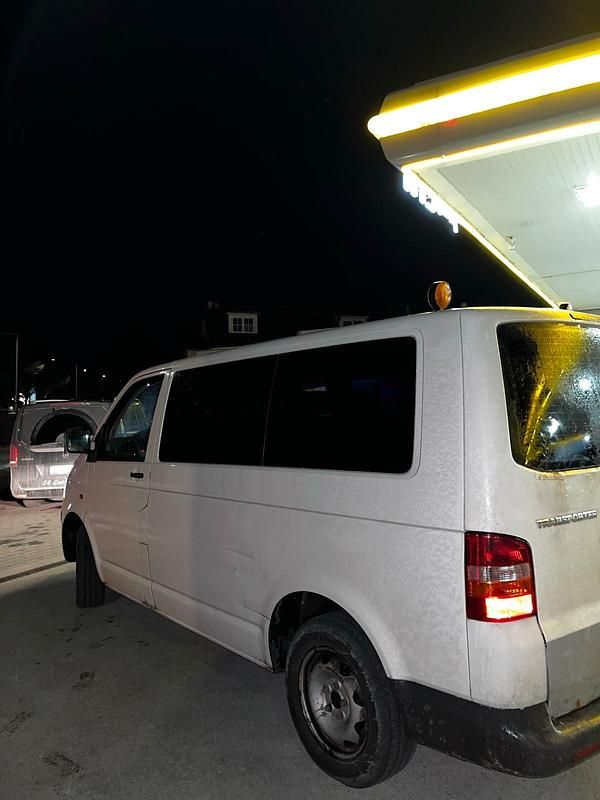 Gebraucht VW Caravelle 105 PS (77 kW) 2007 Weiß Van