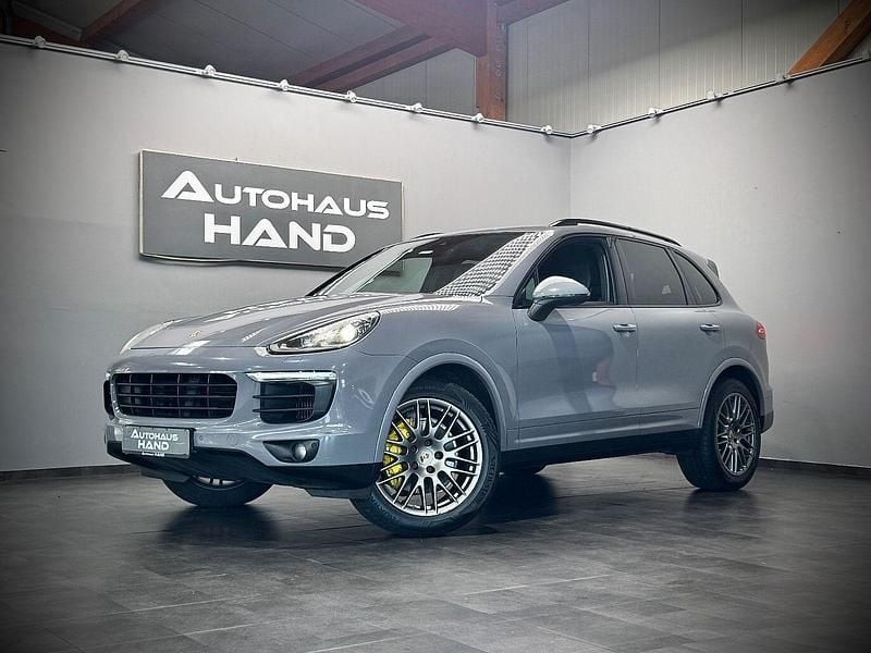 Schwarz Gebraucht 2017 Porsche Cayenne Platinum Edition SUV | 37.990 € (Fairer Preis) - Bild 1/4