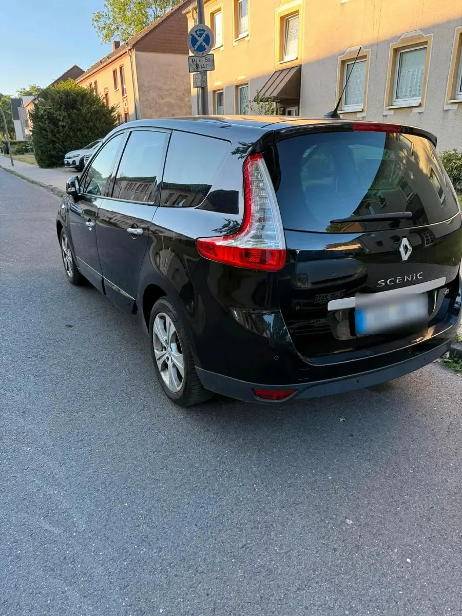 Gebraucht Renault Grand Scénic III Expression 131 PS (96 kW) 2011 Schwarz Van / Kleinbus