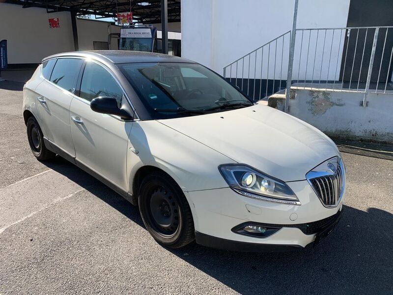 Gebraucht Lancia Delta 120 PS (88 kW) 2008 Schwarz Kleinwagen