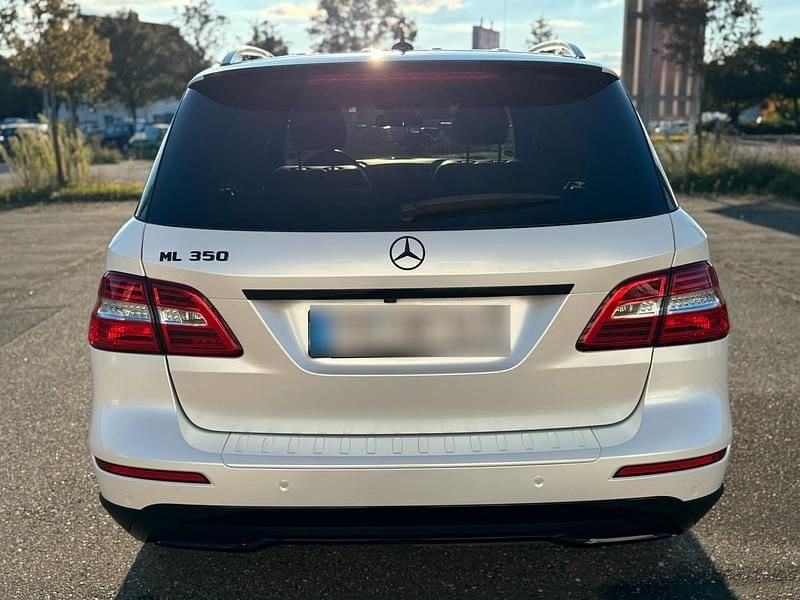Gebraucht Mercedes ML350 258 PS (189 kW) 2012 Weiß SUV