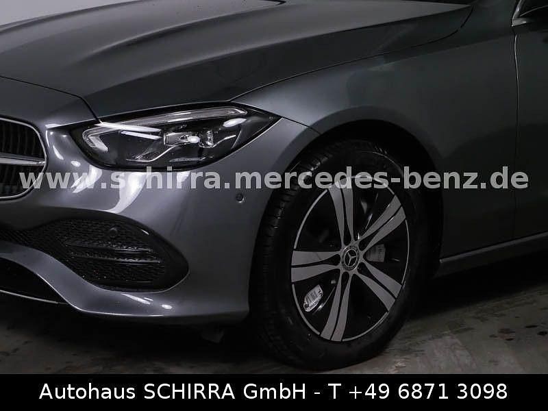 Gebraucht Mercedes C300e 204 PS (150 kW) 2024 Grau Limousine