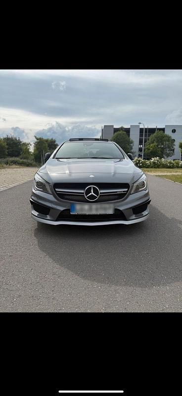 Grau Gebraucht 2014 Mercedes CLA45 AMG Coupé | 22.500 € (Fairer Preis) - Bild 1/4