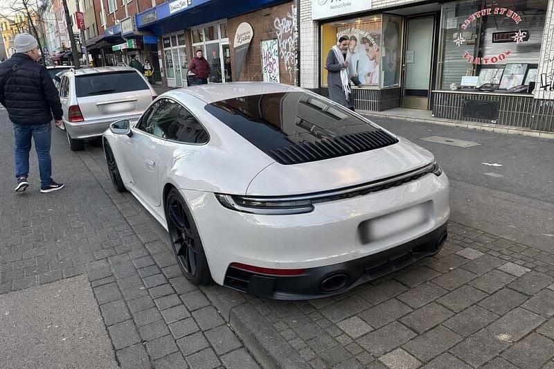 Gebraucht Porsche 992 480 PS (353 kW) 2023 Grau Coupé