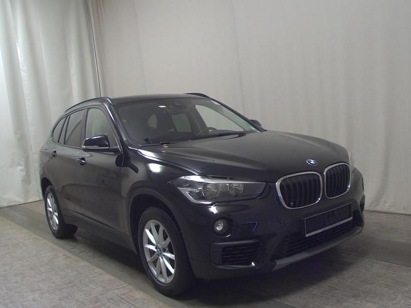 Gebraucht BMW X1 Advantage 140 PS (102 kW) 2018 Schwarz SUV