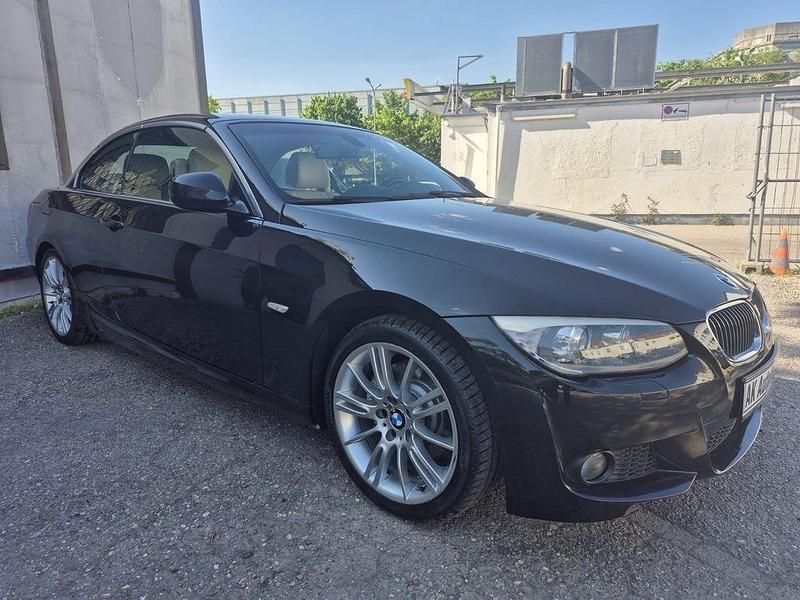 Gebraucht BMW 330 Cabriolet M Sport 245 PS (180 kW) 2013 Schwarz Cabrio