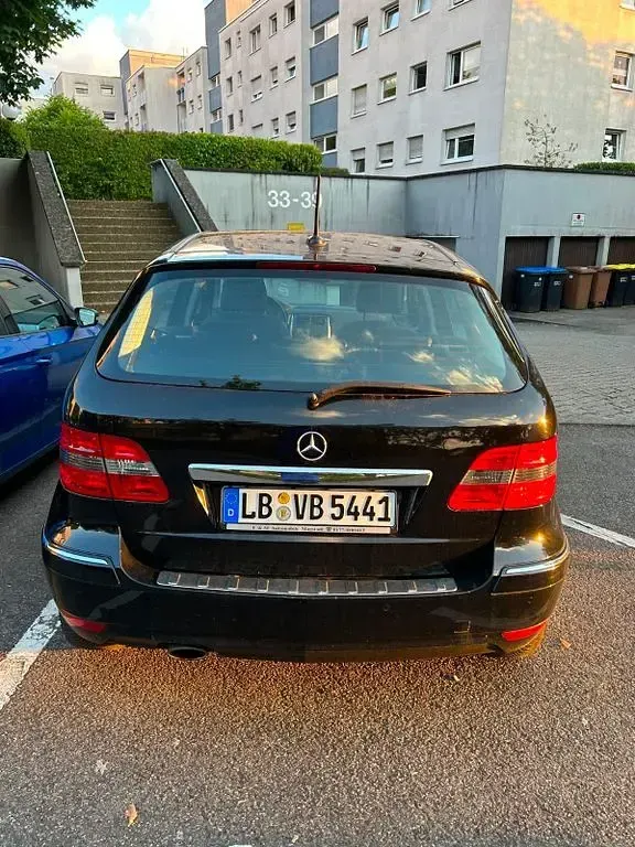 Gebraucht Mercedes B200 136 PS (100 kW) 2009 Schwarz Van / Kleinbus