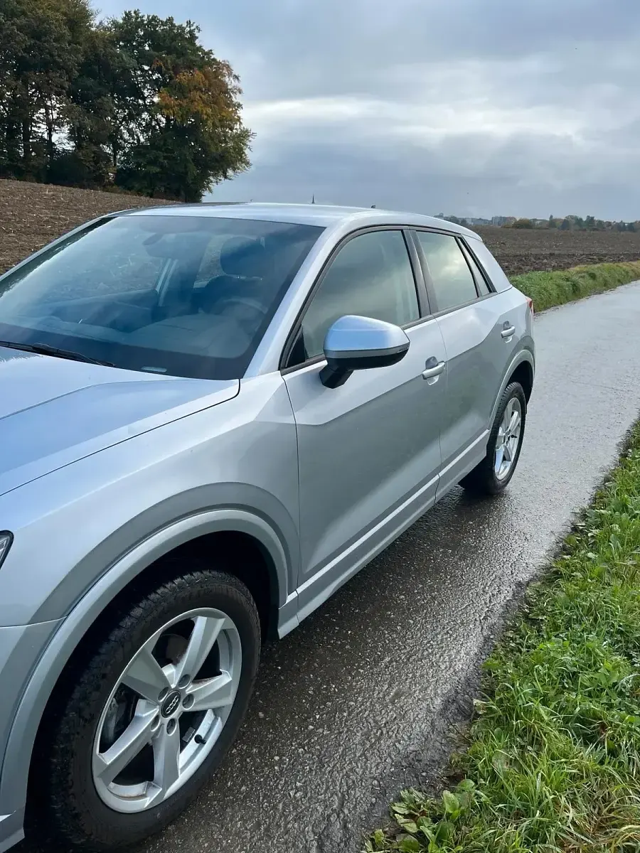 Usata Audi Q2 150 CV (110 kW) 2019 Argento SUV