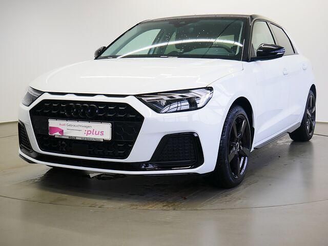 Gebraucht Audi A1 Sportback Advanced 95 PS (69 kW) 2024 Gletscherweiss metallic mythosschwarz metallic Kleinwagen