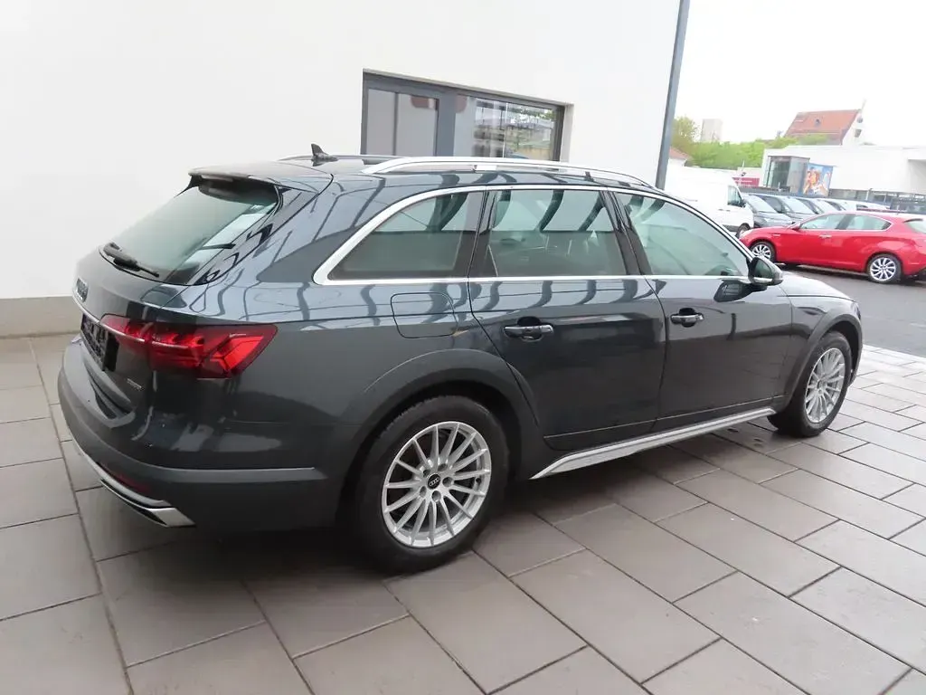 Gebraucht Audi A4 Allroad Sport 204 PS (150 kW) 2022 Grau Kombi