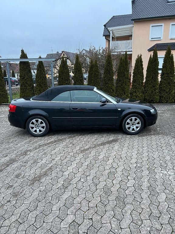 Gebraucht Audi Cabriolet 163 PS (119 kW) 2003 Schwarz Cabrio