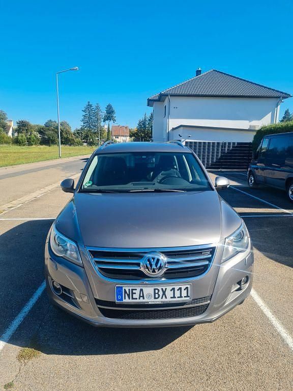 Gebraucht VW Tiguan Team 175 PS (128 kW) 2009 Grau SUV