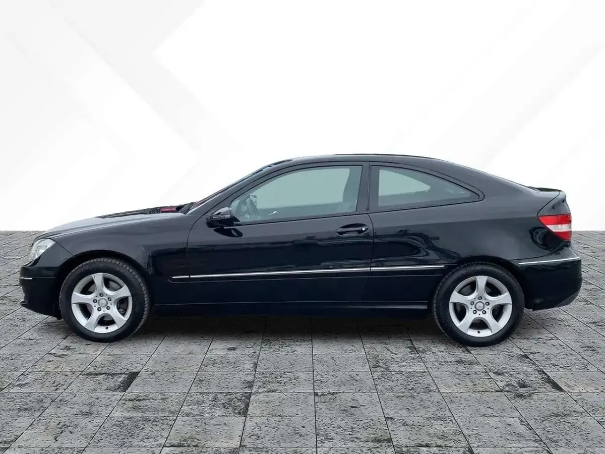 Gebraucht Mercedes CLC200 184 PS (135 kW) 2009 Schwarz Coupé