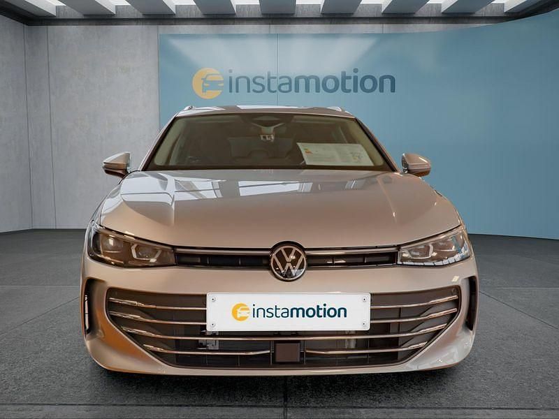 Neu VW Passat 150 PS (110 kW) 2025 Silber Kombi