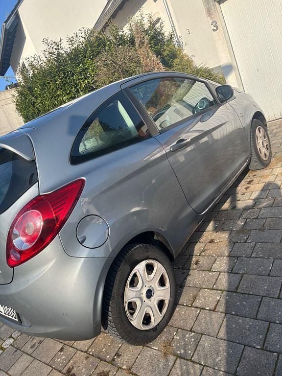 Gebraucht Ford Ka Ambiente 69 PS (50 kW) 2015 Grau Kleinwagen