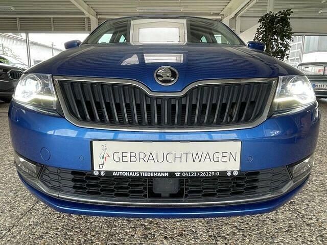 Gebraucht Skoda Rapid Clever 110 PS (80 kW) 2018 Race blau Limousine