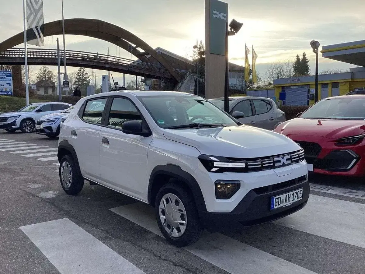 Neu Dacia Spring Essentiel 33 kW (45 PS) 2025 Kaolinweiß (weiß) Kleinwagen