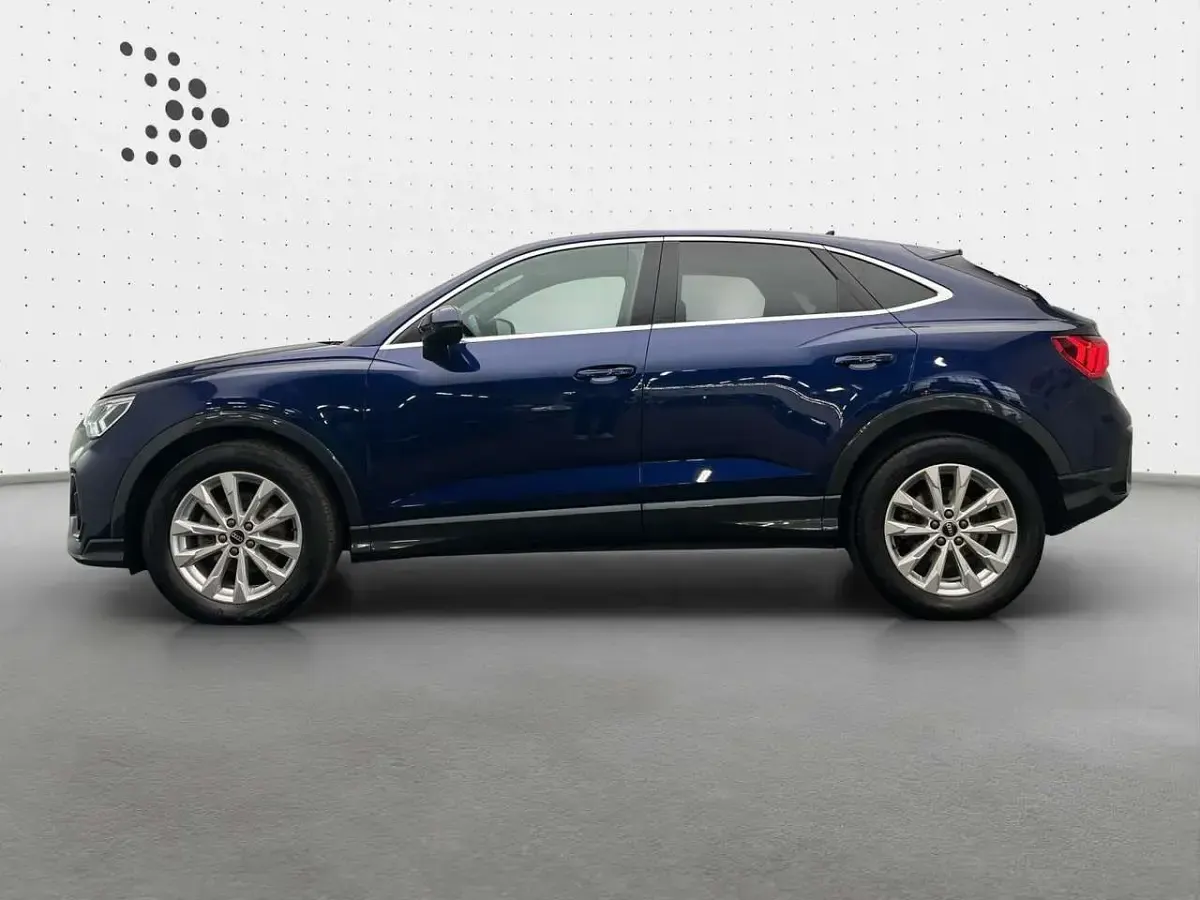 Gebraucht Audi Q3 150 PS (110 kW) 2023 Navarrablau metallic SUV