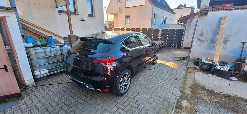 Gebraucht Citroën DS4 114 PS (83 kW) 2014 Violet Kleinwagen