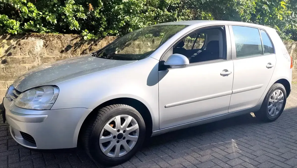 Gebraucht VW Golf IV 102 PS (75 kW) 2006 Silber Kleinwagen