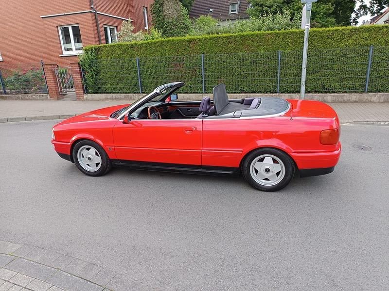 Second-hand Audi 80 116 CP (85 kW) 1993 Roșu Cabrio
