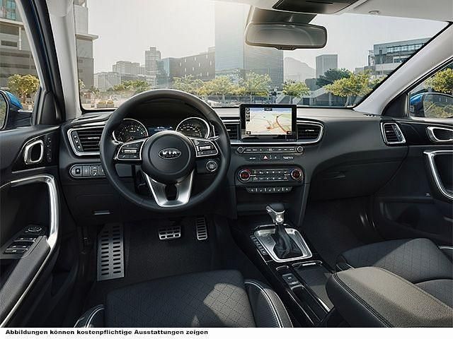 Gebraucht Kia Ceed Vision 101 PS (74 kW) 2024 Weiß Kleinwagen