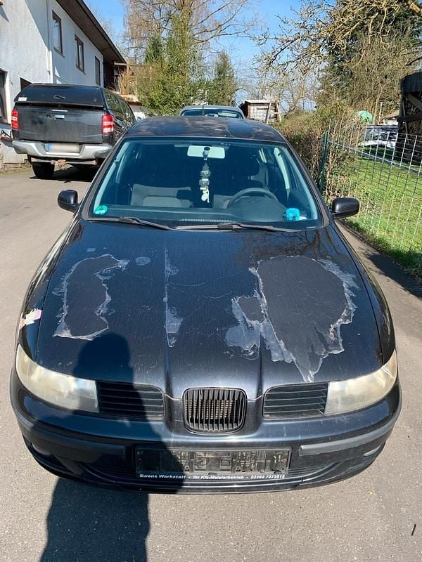 Gebraucht Seat Leon 105 PS (77 kW) 2002 Schwarz Kleinwagen