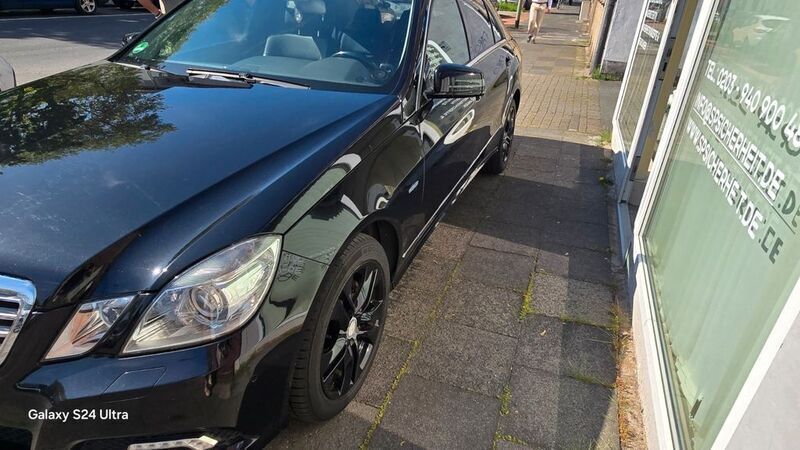 Schwarz Gebraucht 2009 Mercedes 350 Limousine | 9.500 € - Bild 1/4