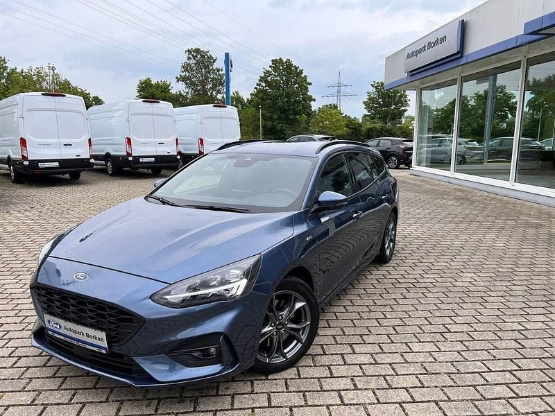Blau Gebraucht 2020 Ford Focus ST-Line Kombi | 16.450 € (Fairer Preis) - Bild 1/4