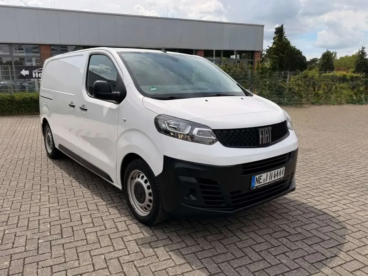 Gebraucht Fiat Scudo Basis 102 PS (75 kW) 2022 Weiß Van
