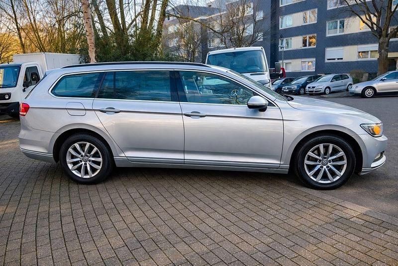Gebraucht VW Passat Comfortline 150 PS (110 kW) 2017 Silber Kombi